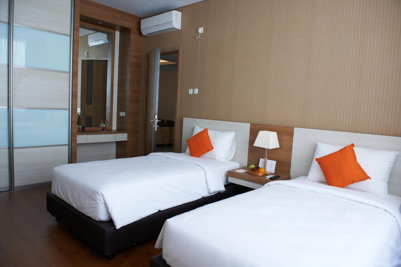 Winstar Hotel Pekanbaru Exterior foto